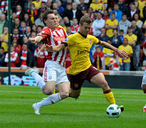 不难发现他 不难发现他